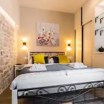 Angie Central Rooms